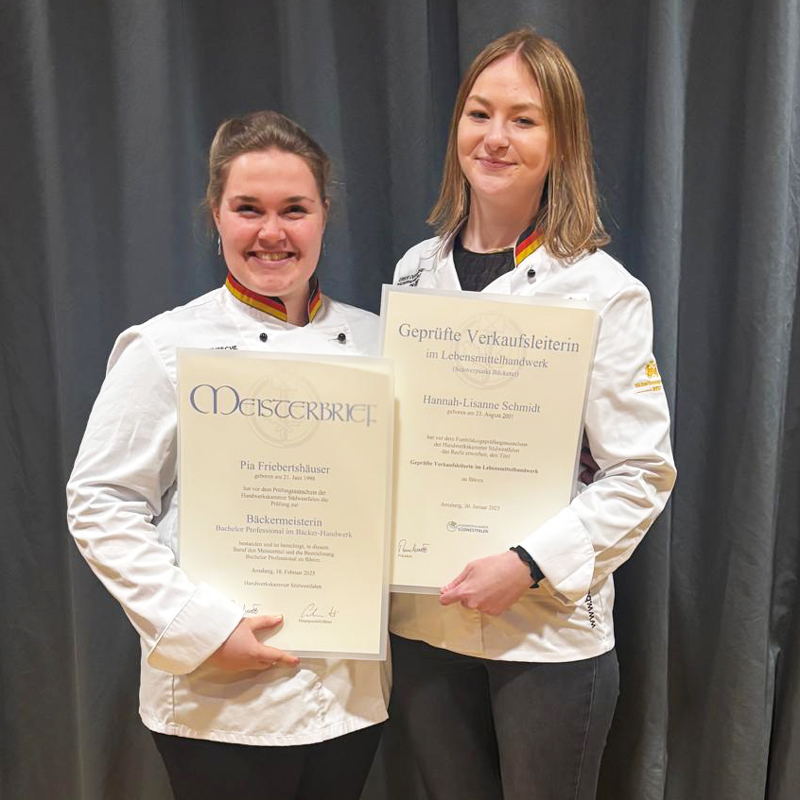 Pia und Hannah mit Auszeichnungen